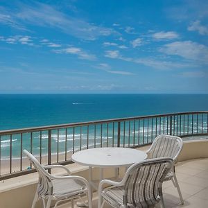 Three-Bedroom Ocean View Apartment